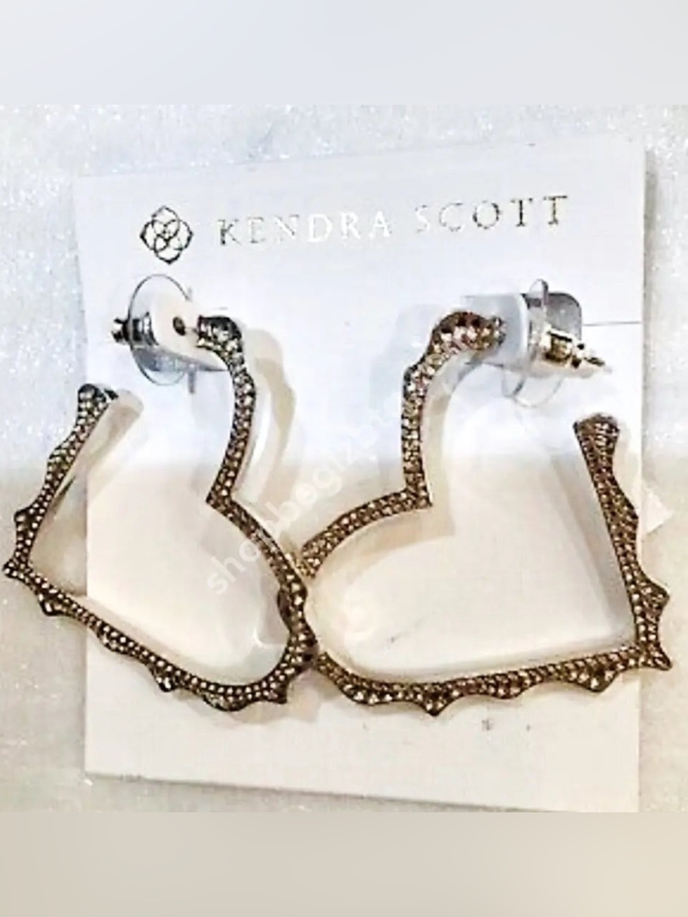 Kendra Scott Authentic Heart Silver Drop Earrings NWOT